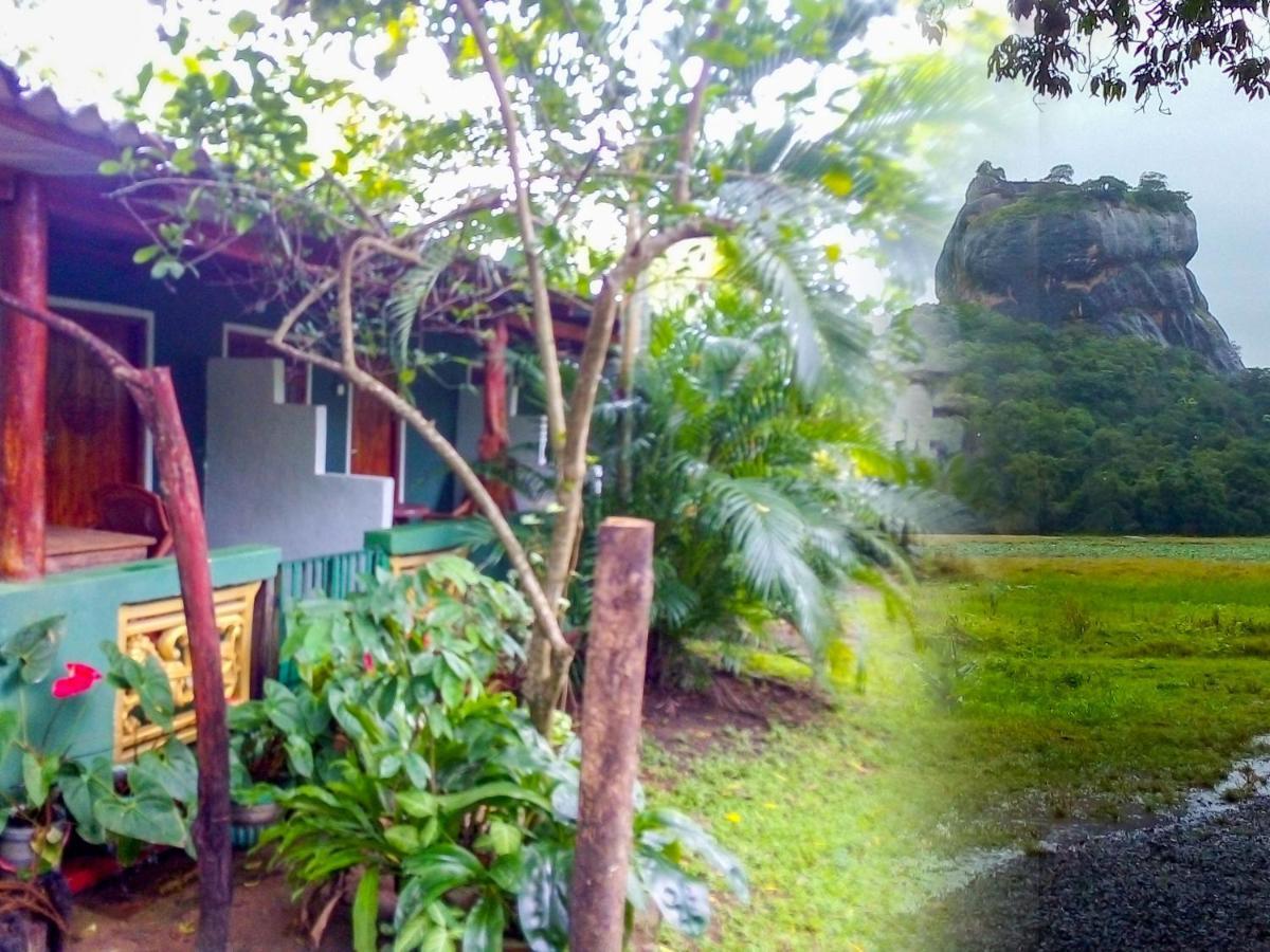 Bandula Home Stay Sigiriya Exterior photo